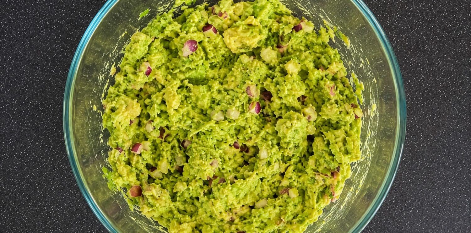4-ingredient-guacamole-recipe